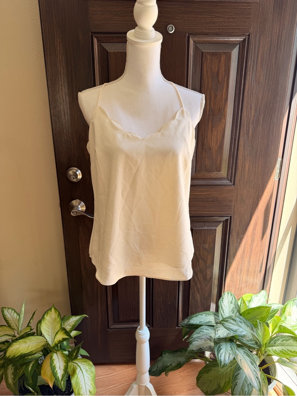 NWT J. Crew Cream Scalloped Satin Camisole